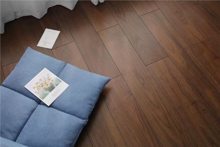 Style Dark Oak Solid Wood Flooring